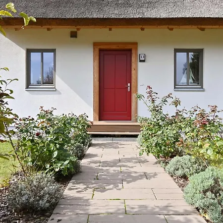 Reetdachhaus Treibholz Wiek auf Rügen