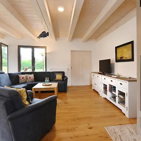 Ferienhaus Reetdachhaus Treibholz Wiek auf Rügen